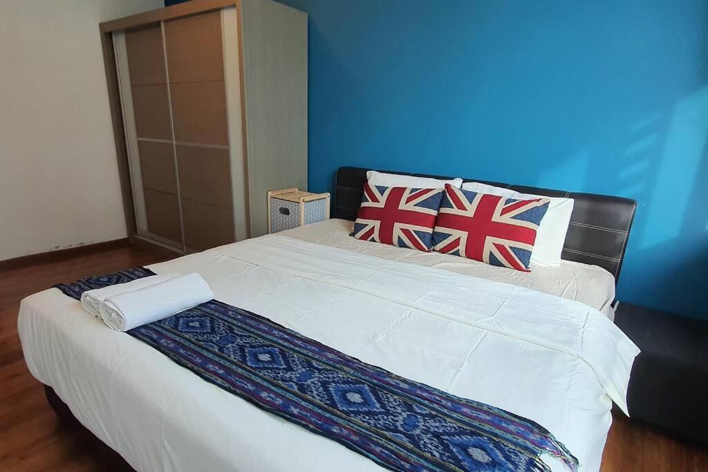 Lovely Vivacity Jazz Suite 2 Cozy Condo 2 Card Lv6 Kuching Eksteriør billede