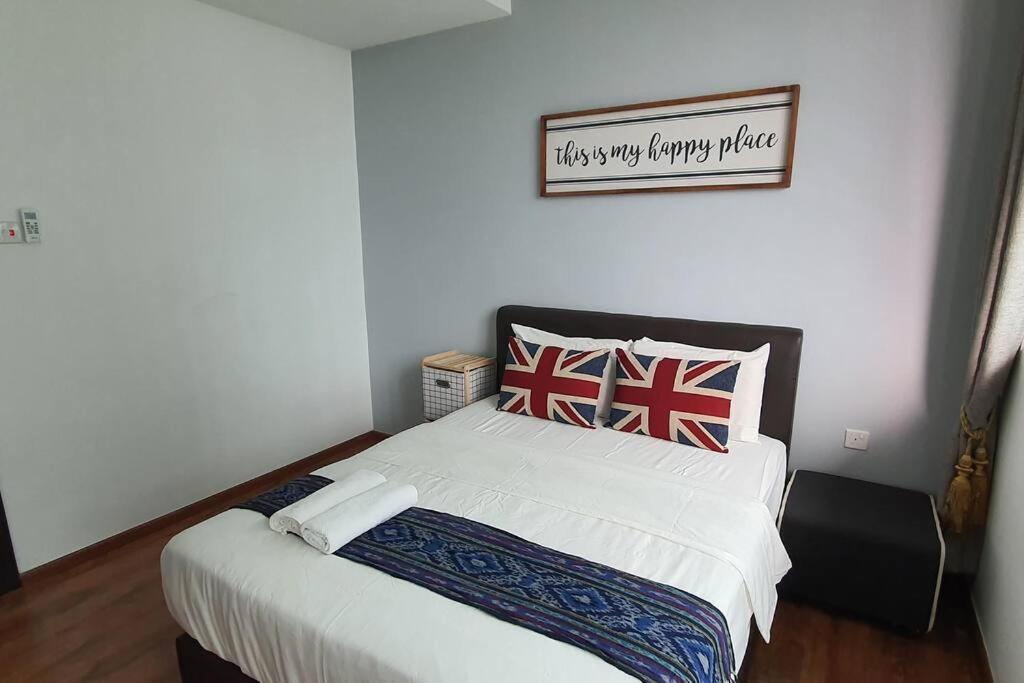 Lovely Vivacity Jazz Suite 2 Cozy Condo 2 Card Lv6 Kuching Eksteriør billede